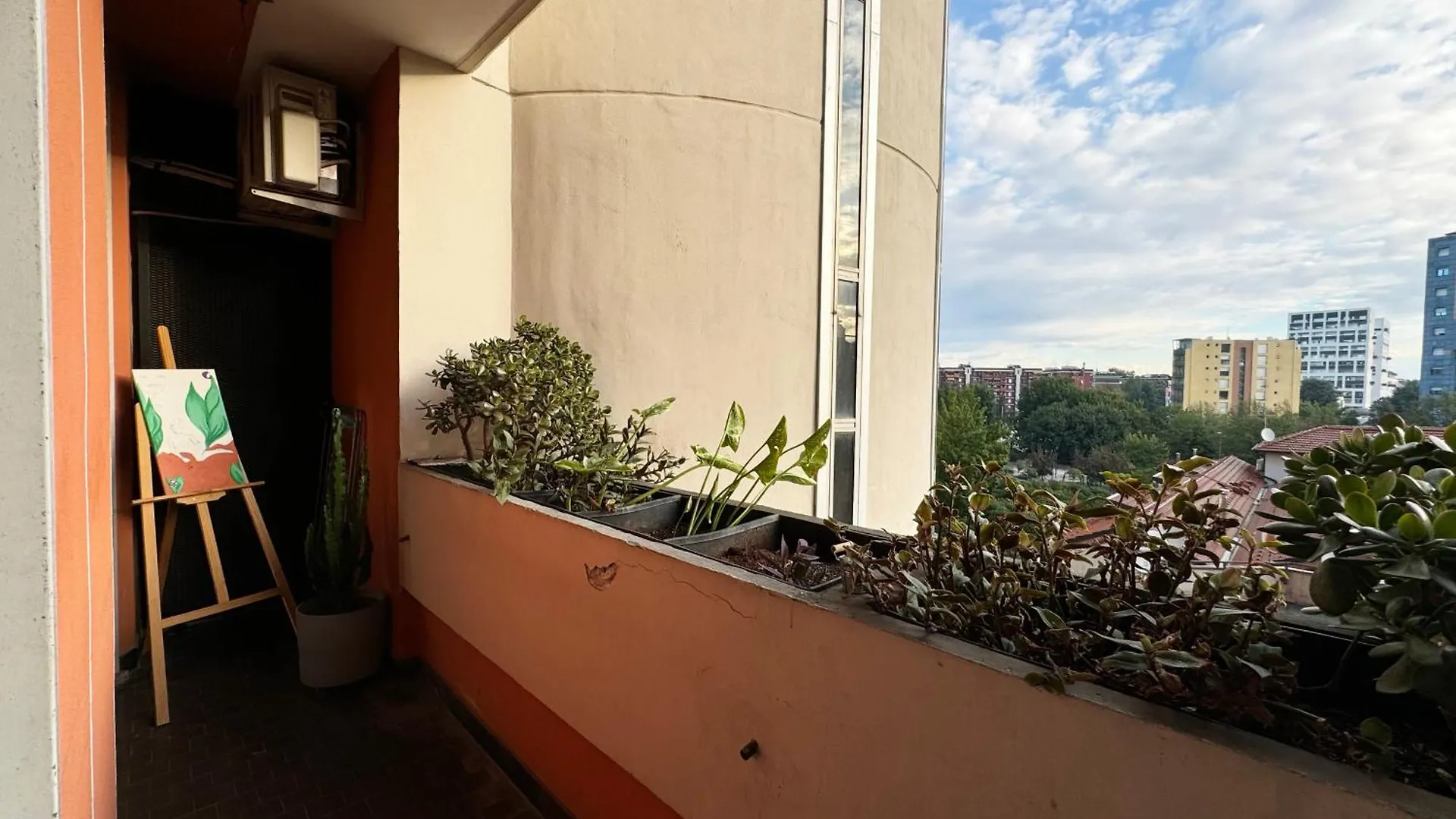 Home Stay And Relax In Milan