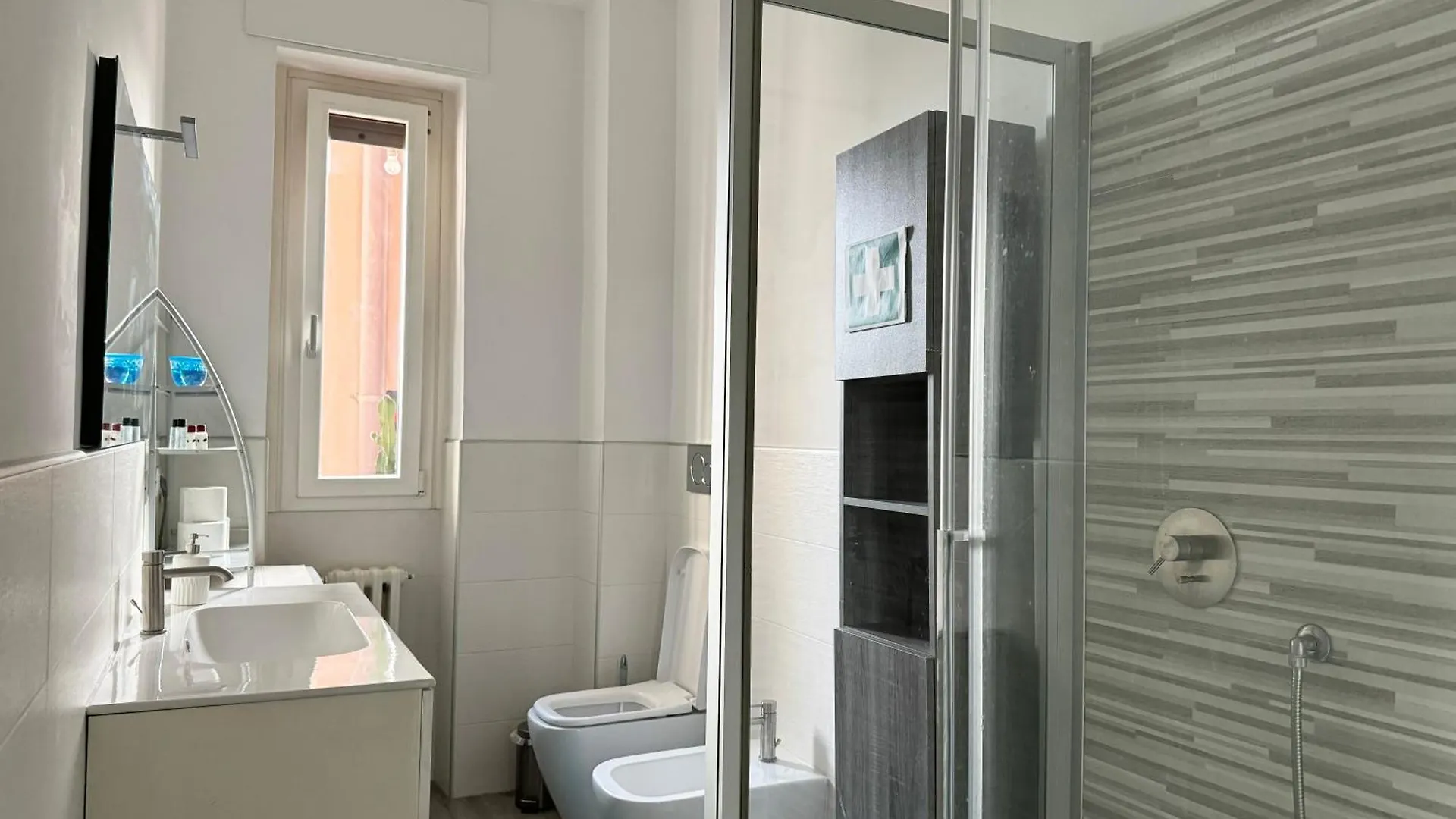 Home Stay And Relax In Milan 0*,  Italy