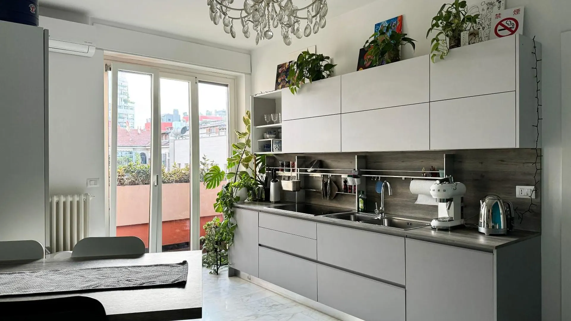 Apartment Home Stay And Relax In Milan Italy
