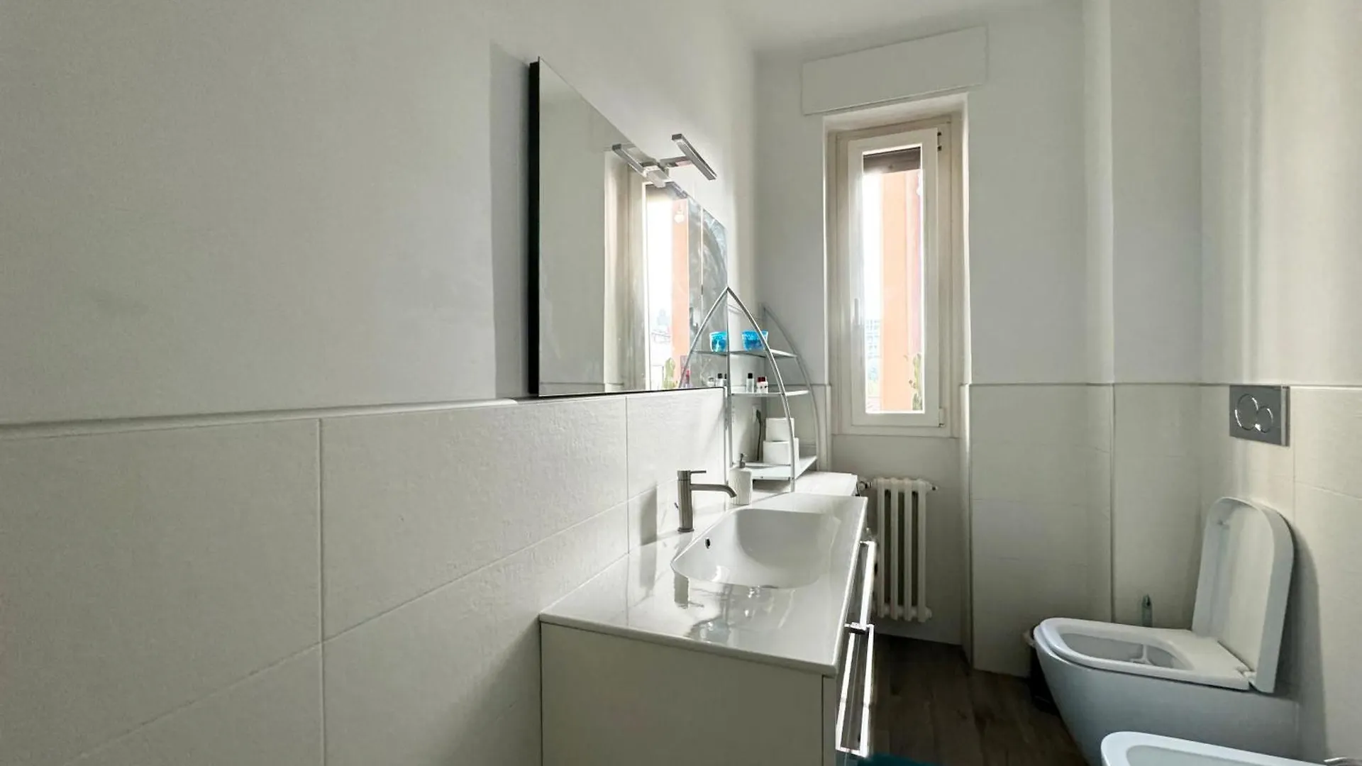 Home Stay And Relax In Milan Italy